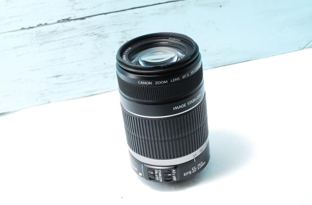 Canon EF-S 55-250mm F4-5.6 IS｜望遠ズームレンズ（中古品）